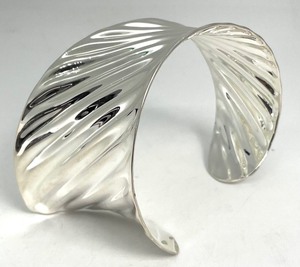 lot 162 image: RIM Large Sterling Silver Swirled Cuff Bracelet