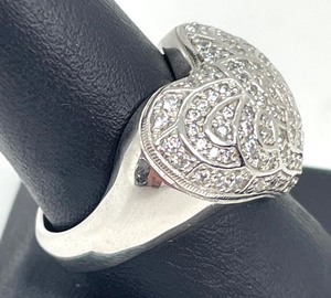 lot 176 image: Alluring Sterling Silver Heart Shaped Ring with Cubic Zirconia Accents