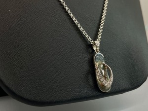 lot 202 image: RLM Studios Sterling Silver Flip Flop Pendent Necklace