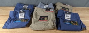 lot 75 image: NEW (6) Pairs of Mens Shorts Callaway Stretch Active Waistband Shorts (42W40W) and Greg Norman Performance Fabric Shorts (42W38W) N