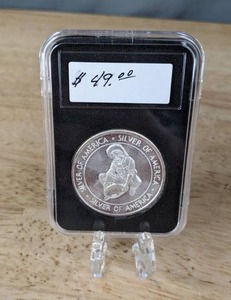 lot 40 image: Silver of America 1 Troy Ounce Coin K