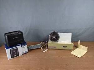 lot 279 image: KitchenSmith 2-Slice Toaster and Vintage Rival Slice Crafter Precision Electric Slicer M