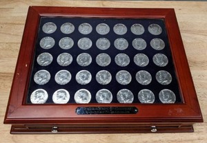 lot 5 image: 1965-1969 The Platinum and Gold-Highlighted Kennedy Half-Dollar Collection in Wooden Case (78 Coins Total)  K