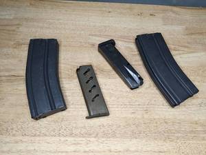 lot 498 image: Assortment of 4 Rifle and Handgun Magazines R