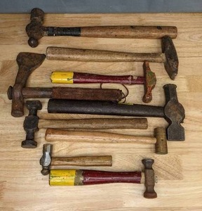 lot 500 image: Assortment of Vintage Blacksmithing Hammers R