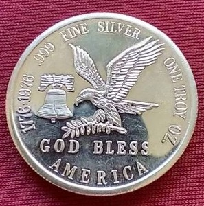 lot 12 image: 1 Oz Silver 1976 God Bless America Round
