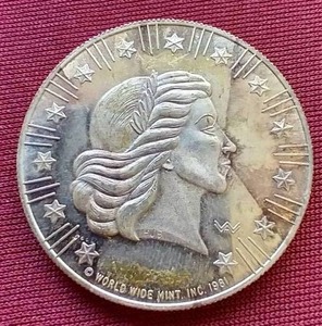 lot 31 image: 1 Oz. Silver Round