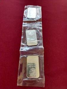 lot 42 image: (3) Sealed 1 Oz. Silver Engelhard Bars