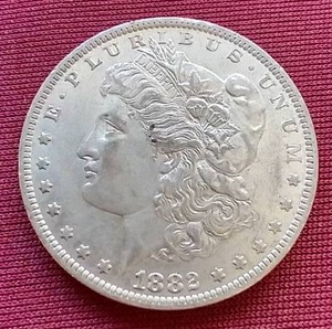 lot 43 image: 1882-O Morgan Dollar
