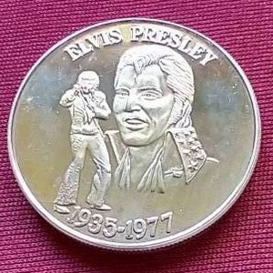 lot 63 image: 1 Oz. Elvis Presley Silver Round