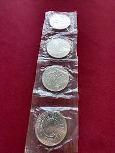 lot 96 image: (4) Sealed 1982 1 Oz. Silver Engelhard Rounds