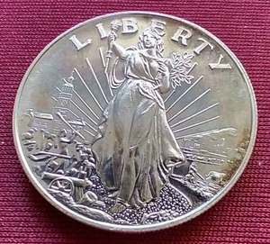 lot 112 image: 1 Oz. Silver Round
