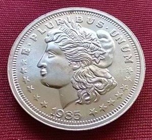 lot 123 image: 1985 1 Oz. Silver Round