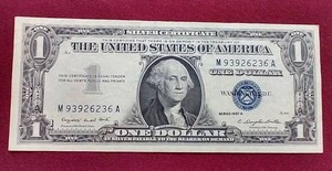 lot 135 image: Uncirculated Silver Certificate $1 Note