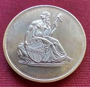 lot 137 image: 1 Oz. Silver Round