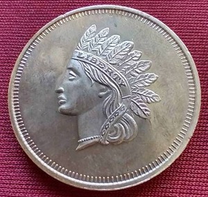 lot 141 image: 1 Oz. Silver Round