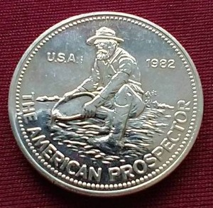 lot 154 image: 1982 1 Oz. Silver Engelhard Prospector Round