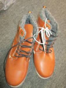 cat and jack size 6 kids boots ...