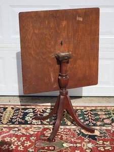 lot 30 image: Vintage Duncan Phyfe Tilt-Top Table