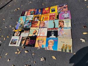 lot 144A image: Vintage Singer Songwriter Albums