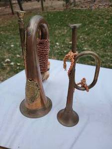 lot 174 image: Vintage Horn Decor Grouping