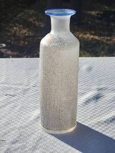 lot 77 image: Modern Fine Art Glass Vase
