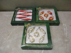 lot 13 image: NOS Vintage Christmas Ornaments