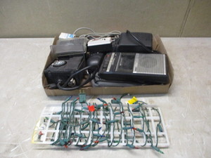 lot 105 image: Light Timers and Lights