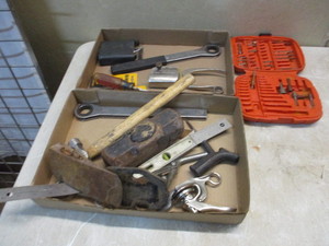 lot 116 image: Tools