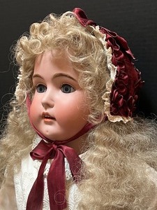 lot 516 image: Vintage German Kestner Doll