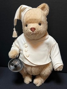 lot 512 image: R. John Wright Night Time Winnie the Pooh Figurine