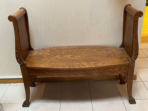 lot 501 image: 1900s Antique Hall Seat