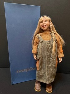lot 562 image: Zwergnase Doll Benedetta