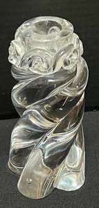 lot 511A image: Pair of Beautiful Baccarat Crystal Aladdin Twist Candle Holders