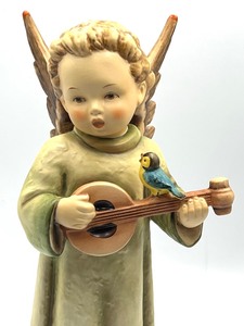 lot 569 image: Hummel Figurine Festival Harmony