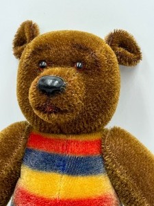 lot 620 image: Colorful Artisan Bear by Patty Gohman