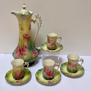 lot 607 image: Beautiful Floral Design Antique Chocolate Set