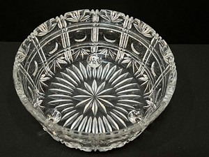 lot 624A image: Vintage Cut Glass Three Toed Round Bowl