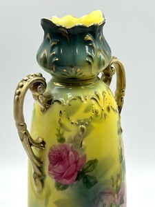 lot 668 image: Lovely Vintage RS Prussia Double Handled Floral Vase