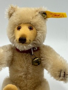 lot 662 image: Steiff Historic Teddy Bear 029677