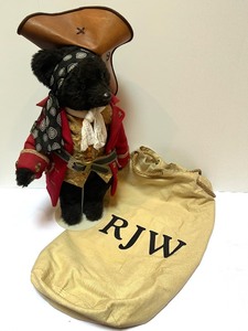 lot 525 image: R. John Wright Doll The Pirate King