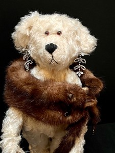 lot 727 image: Elegant and Stylish Artisan Teddy Bear by Mary L. Thiele