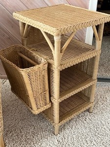 lot 710 image: Lane Wicker Rocking Chair and Accent Table