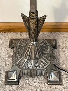 lot 763 image: Vintage Art Deco Bridge Floor Lamp