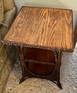 lot 771 image: Vintage Accent Table with Wicker Detailing