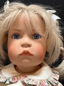 lot 696 image: Hildegard Gunzel Doll Made in Germany by Waltershauser Puppenmanufaktur Piccolina by Hildegard Gunzel