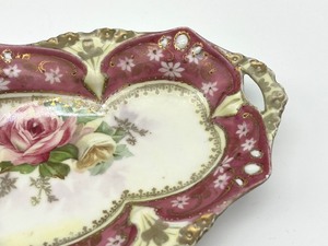 lot 797 image: Small Beautiful R.S. Prussia Floral Dish