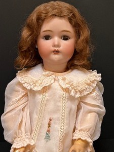 lot 853 image: Vintage Simon and Halbig Doll - Simon Halbig K Star R 66