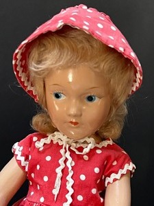 lot 821 image: Vintage Composition Doll