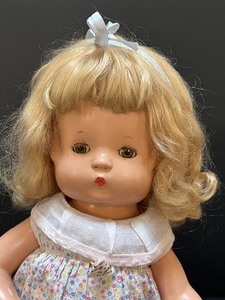 lot 817 image: Vintage Composition Effanbee Doll Patsy Doll